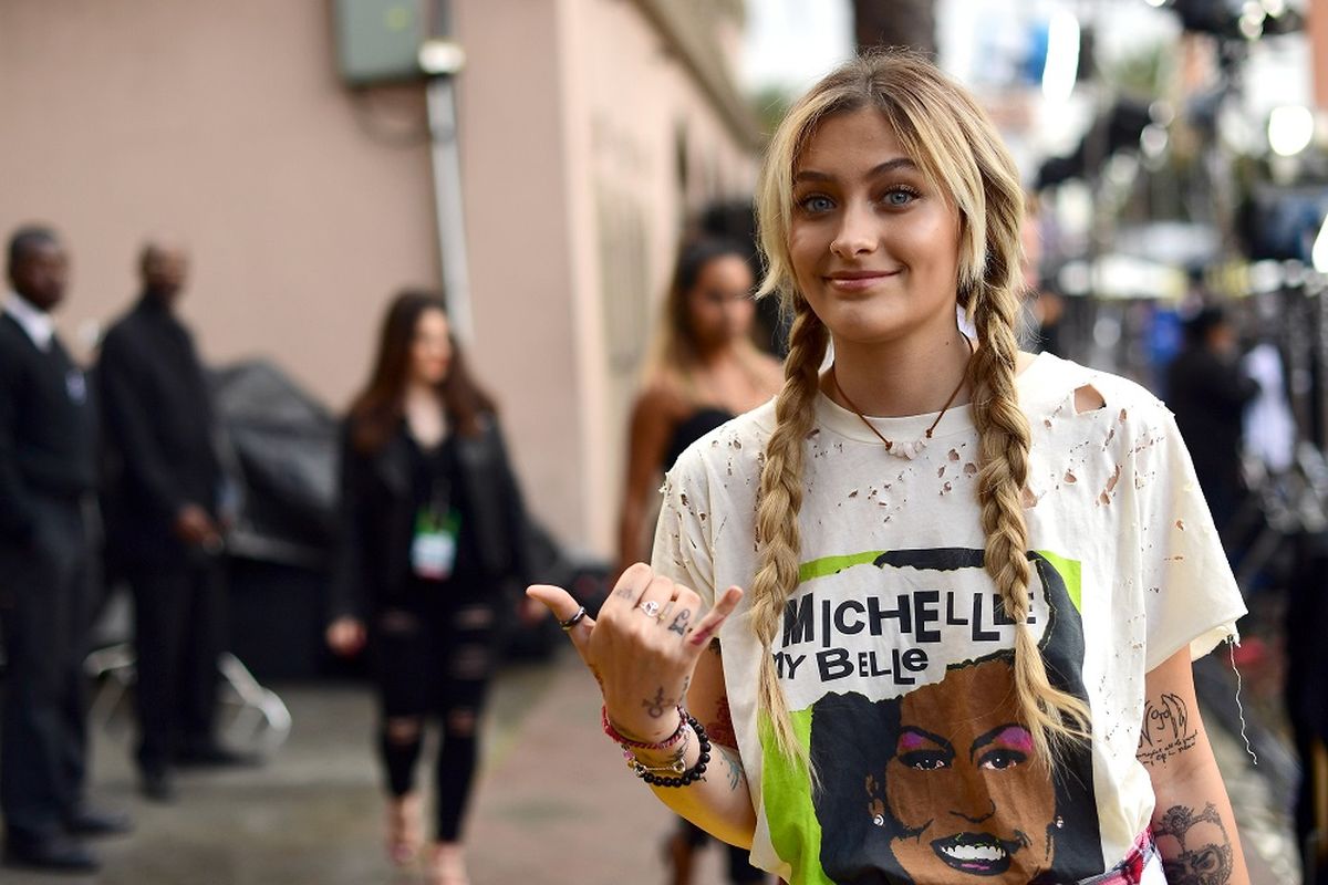 Paris jackson menghadiri 2017 MTV Movie And TV Awards di The Shrine Auditorium, Los Angeles, California, Minggu (7/5/2017).