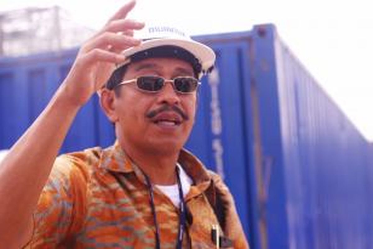Direktur Umum Lion Air, Edward Sirait, saat meninjau Batam Aero Teknik, di Batam, Kep.Riau, Kamis (29/8/2013).