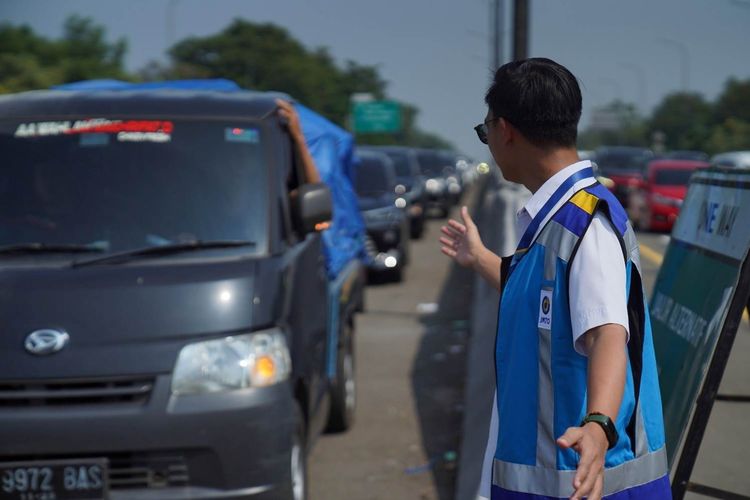 Arus mudik Lebaran di GT Cikampek Utama