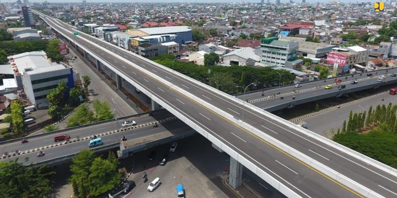 Memiliki total panjang 10,4 kilometer, Tol Layang AP Pettarani dilengkapi lajur jalan 2 x 2, lebar 3,50 meter, dan dua on-off ramp yaitu di Boulevard dan Alauddin.
