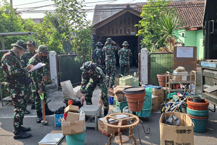 Tangis Lansia dan Rencana Rusun Prajurit di Balik Eksekusi Rumah Dinas di Lenteng Agung