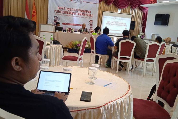 Diskusi bertajuk Efektivitas Peran Media dalam Pengawasan Pemilu yang ditaja Bawaslu Kota Bandar Lampung, Jumat (25/11/2022). Dalam diskusi ini muncul simpulan jurnalis maupun pers untuk tidak bersikap partisan terhadap parpol tertentu.