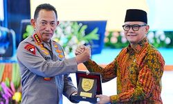 Hari Bhayangkara Ke-80, Menteri P2MI: Sinergi dengan Polri Krusial Lindungi Pekerja Migran