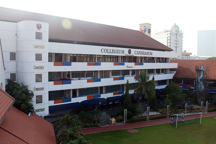 Gedung sekolah SMA Swasta Kanisius Jakarta