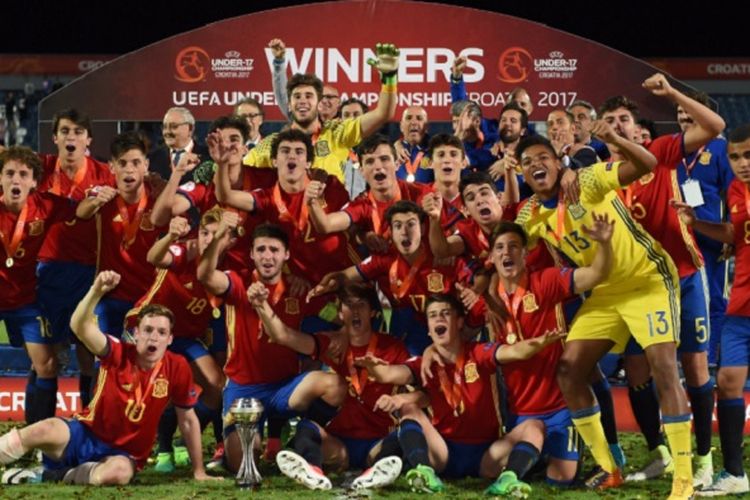 Tim nasional Spanyol U-17 memenangi Piala Eropa U-17 di Kroasia, Jumat (19/5/2017). 