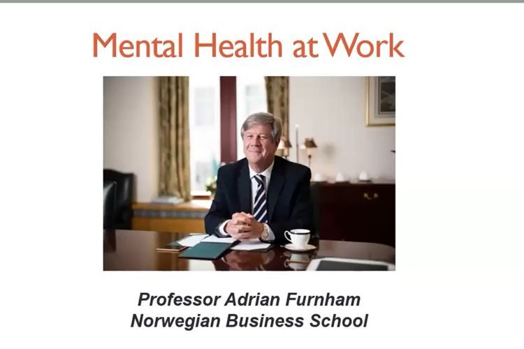 Prof. Adrian Furnham dari Norwegian Business School dalam kuliah umum yang digelar prodi psikologi UBM secara daring pada Jumat, 20 Mei 2022.
