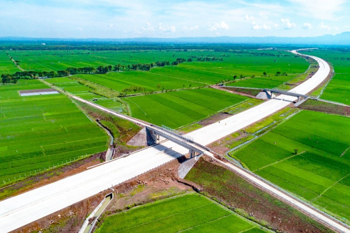 Tol Ngawi Kertosono yang siap untuk dioperasikan.