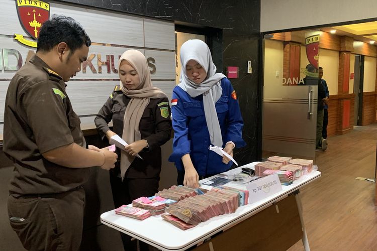 Tersangka Pungli ESDM Jatim Ditahan, Nama Baru Berpotensi Menyusul