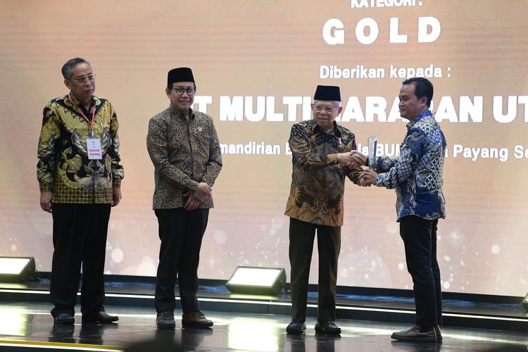 PT Multi Harapan Utama (MHU) yang merupakan bagian dari MMS Group Indonesia (MMSGI) meraih dua kategori penghargaan dalam Corporate Social Responsibility (CSR) dan Pengembangan Desa Berkelanjutan (PDB) Awards Tahun 2024. Wakil Presiden Ma'ruf Amin memberikan penghargaan pada MHU, Selasa (7/5/2024).