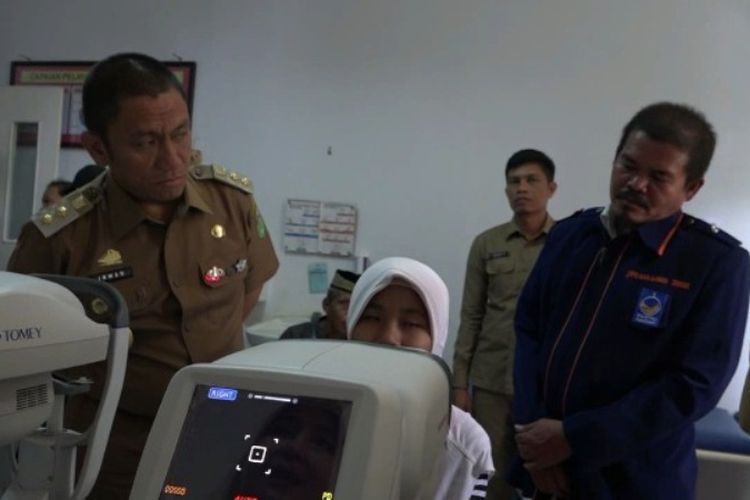 Supaya bisaya operasi mata, Maria Ulfa ingin menjual ginjalnya.