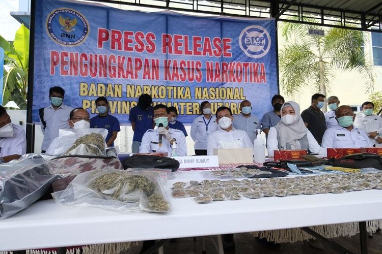 Pengungkapan kasus penyalahgunaan narkoba oleh BNN Provinsi Sumut. 