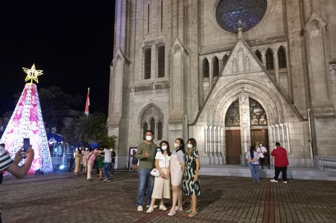 Bersyukur Bisa Ibadah Tatap Muka, Jemaat Katedral Jakarta: Semoga Pandemi Covid-19 Segera Berakhir