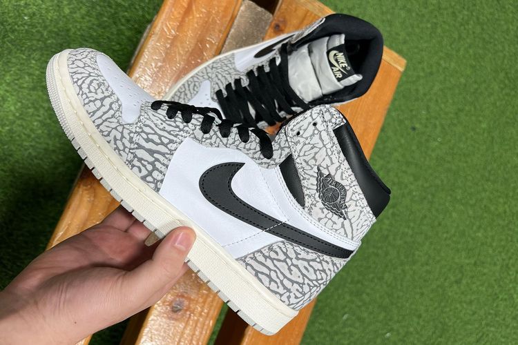 Air Jordan 1 White Cement