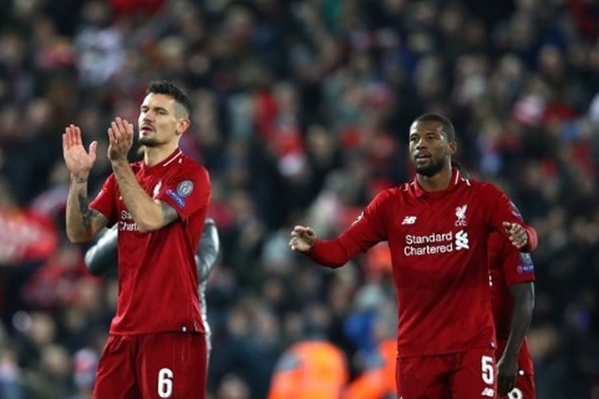 Pemain Liverpool Dejan Lovren (kiri) dan Georginio Wijnaldum (kanan).
