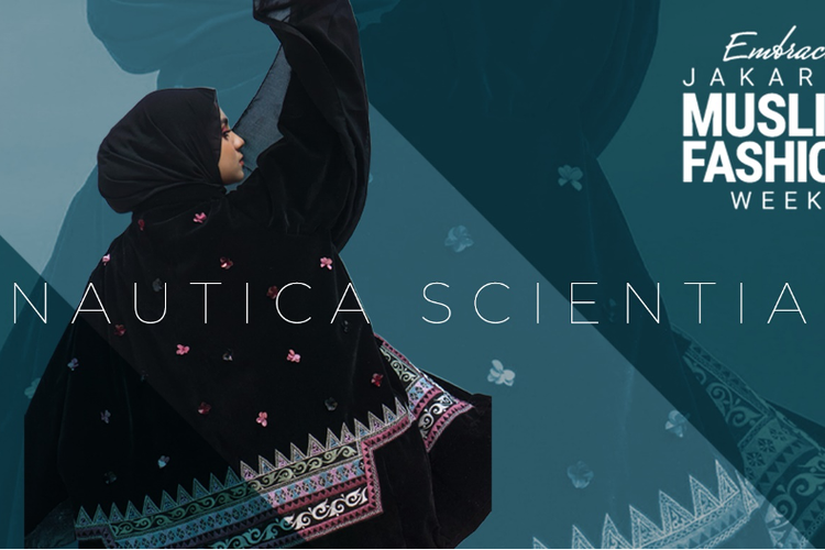 Mahasiswa LaSalle College Jakarta menghadirkan koleksi mereka bertajuk ?Nautica Scientia? dalam Jakarta Muslim Fashion Week 2021 