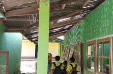 Dampak Erupsi Gunung Lewotobi, Atap Sekolah Dasar di Flores Timur Rusak Berat