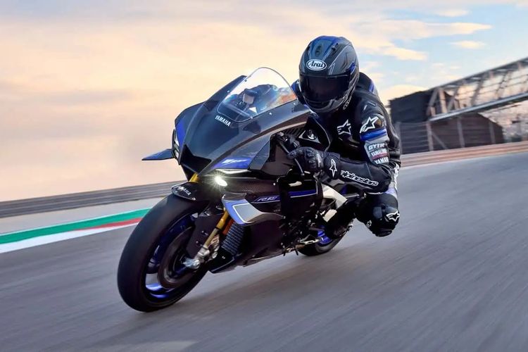 Yamaha R1 dan R1M terbaru buat pasar Amerika Serikat