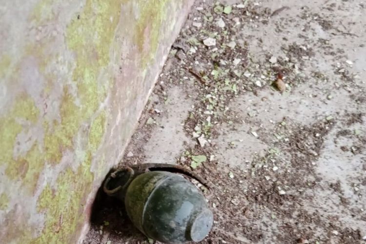 Granat aktif yang ditemukan pekerja bangunan dalam kamar di Kota Kendari