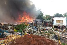 Rumah Semi Permanen di Cakung Terbakar, 13 Unit Mobil Damkar Dikerahkan