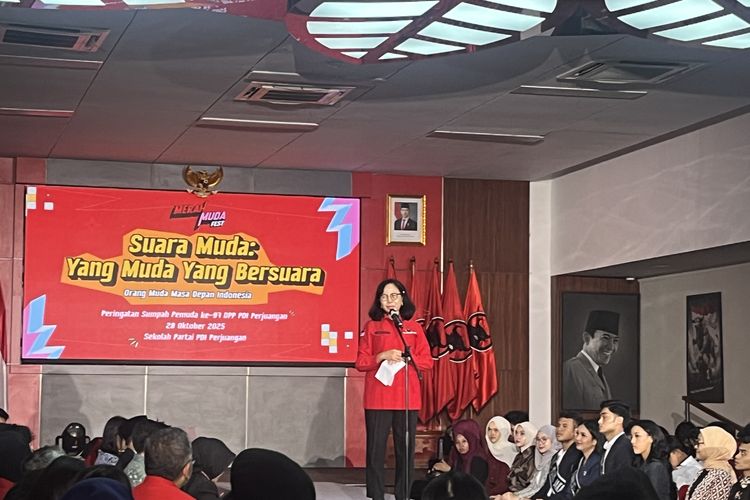 Ketua Dewan Pimpinan Pusat (DPP) PDI-P, MY Esti Wijayanti dalam forum peringatan Hari Sumpah Pemuda yang digelar di Sekolah Partai PDI-P, Lenteng Agung, Jakarta Selatan, Selasa (28/10/2025).