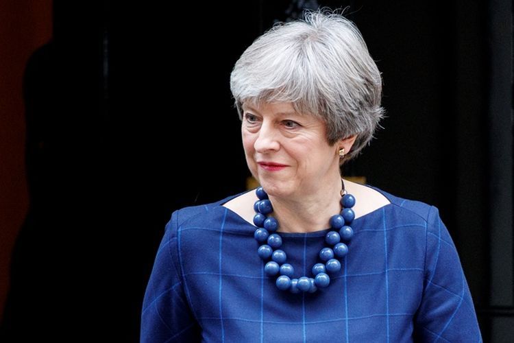 Perdana Menteri Inggris Theresa May umumkan perubahan tata tertib menteri demi atur tingkah laku menteri.