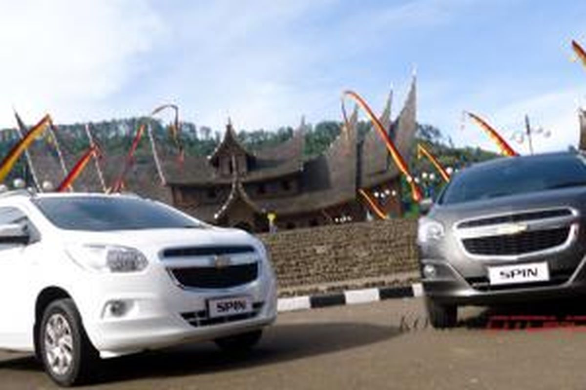 Chevrolet Spin di Istano Baso Pagaruyung, Batusangkar, Sumatera Barat.