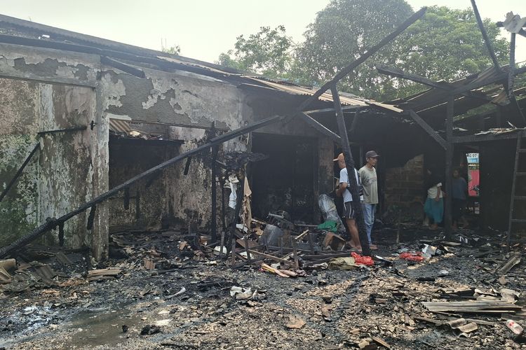Penampakan 8 Rumah dan Kios di Kemayoran Jakpus Usai Terbakar, Tinggalkan Puing dan Abu Gosong