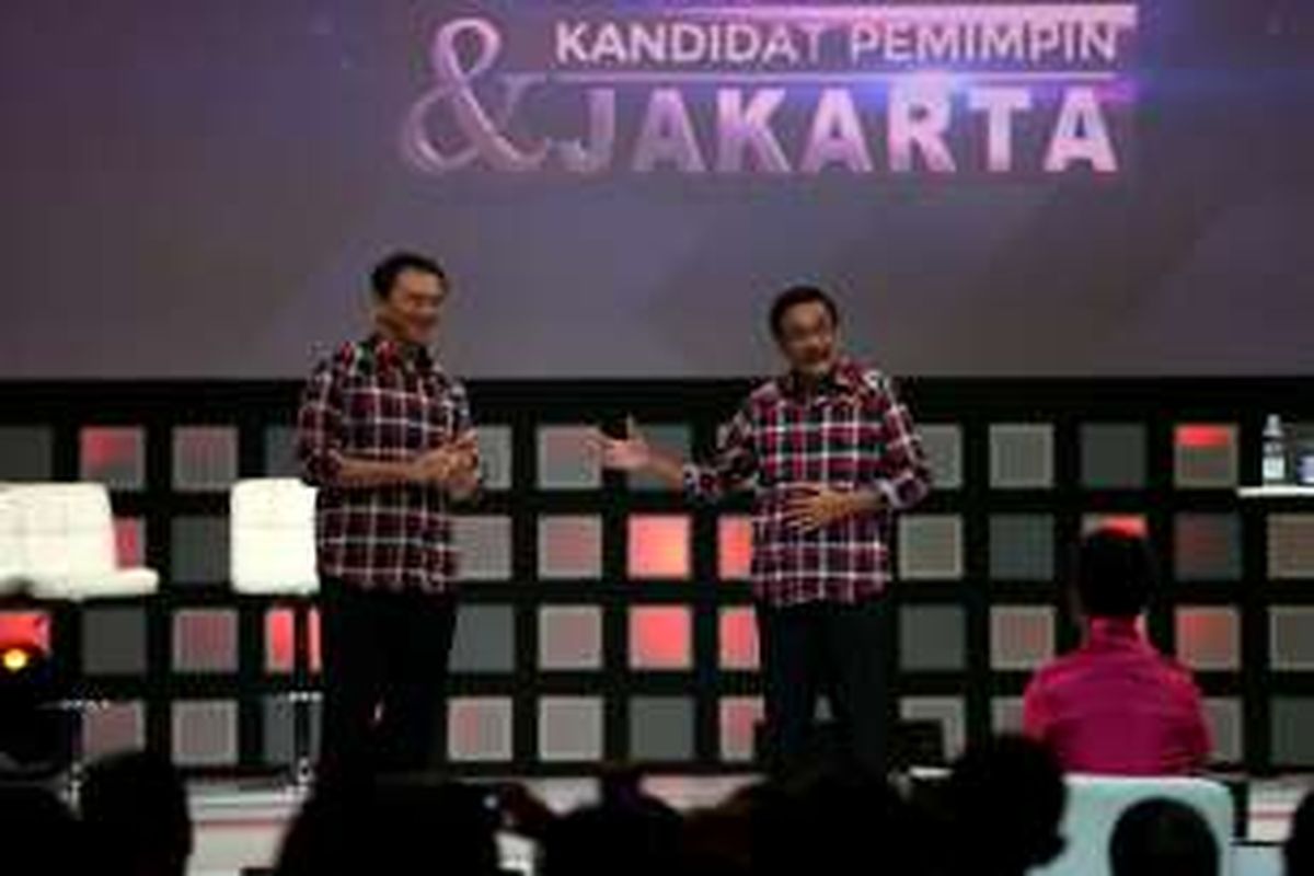 Kandidat calon gubernur dan wakil gubernur DKI Jakarta no urut 2, Basuki Tjahaja Purnama dan Djarot Saiful Hidayat saat debat kandidat program acara Rosi dan Kandidat Pemimpin yang di selenggarakan Kompas TV Jakarta di Djakarta Theater Ballroom, Jakarta, Kamis (15/12/2016).  