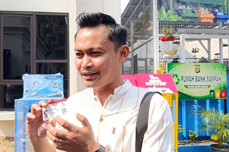 Tak Perlu Uang Tunai, Warga Bekasi Bisa Gunakan Tabungan Sampah untuk Buat SIM dan SKCK
