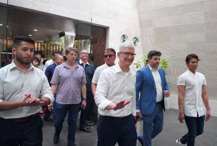 Tim Cook Kunjungi Apple Developer Academy di BSD City