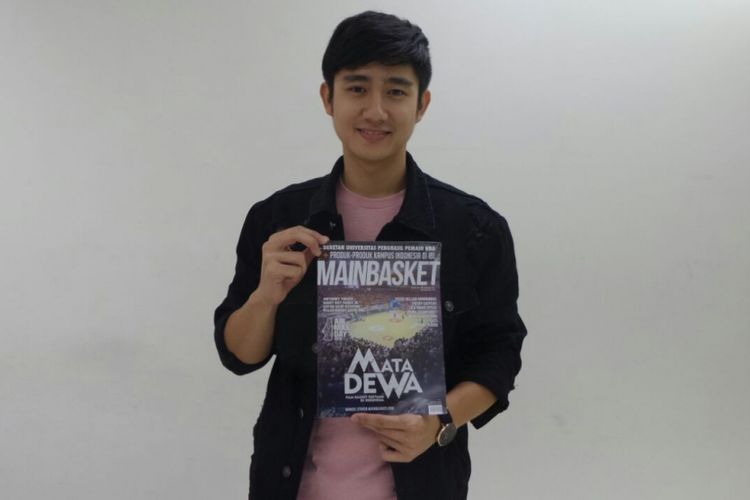 Kenny Austin berpose di kantor redaksi Kompas.com, Palmerah Selatan, Jakarta Pusat, Rabu (28/2/2018). Kedatangannya adalah untuk mempromosikan film drama Mata Dewa.