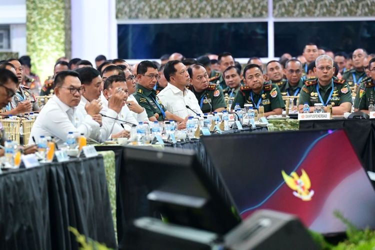 Mendagri Tito Hadiri Penyampaian Taklimat Presiden kepada 800 Perwira Tinggi TNI-Polri