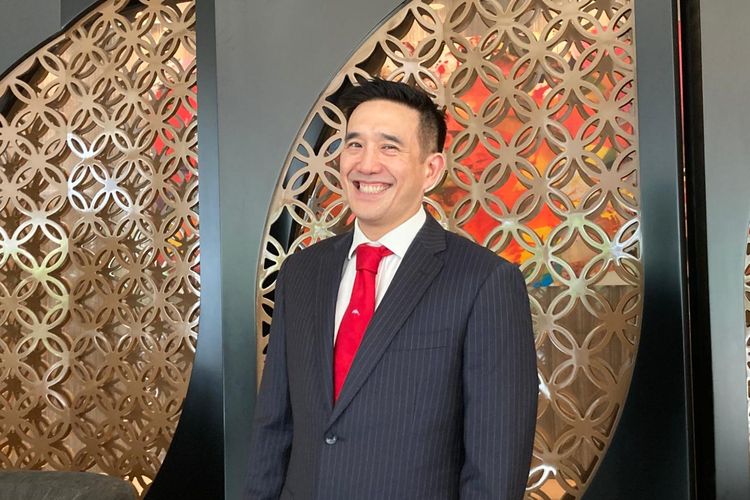 Konsultan Senior Ahli Bedah Ortopedi di Mount Elizabeth Hospitals Singapura, dr. Alan Cheung, dalam wawancara eksklusif bersama Kompas.com di Jakarta Pusat, Rabu (3/6/2026).