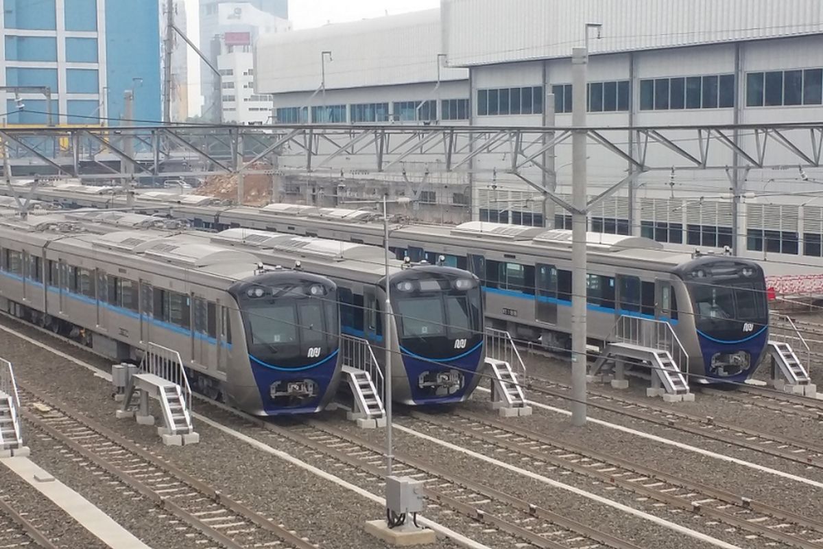 Rangkaian kereta MRT di Depo Lebak Bulus, Jakarta, Selasa (28/8/2018).