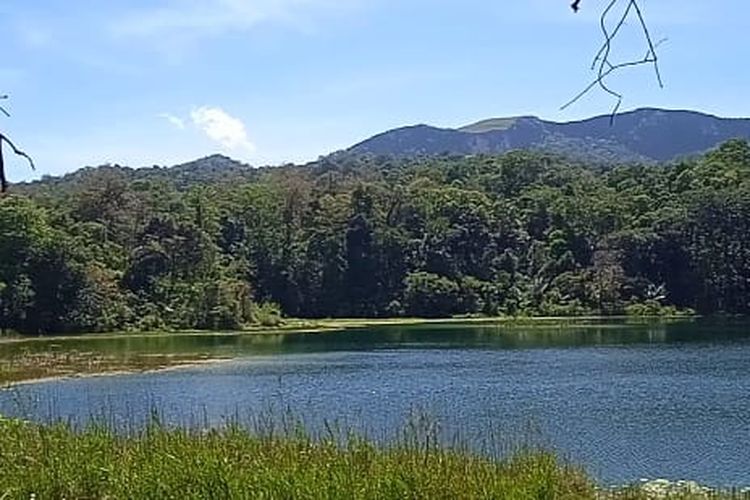 Danau Rana Kulan, Desa Rana Kulan, Kec. Elar, Manggarai Timur, NTT, Ssnin, (4/4/2022). (KOMPAS.com/ DOK KADES RANA KULAN-FRANSISKUS SANJAY)