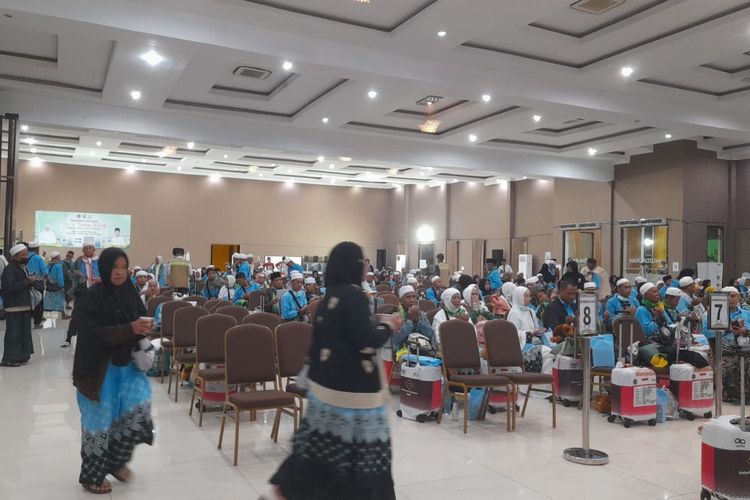 101 Kendaraan Disiapkan Antar Kepulangan Jemaah Haji Jember, Keluarga Dilarang Arak-arakan di Jalan