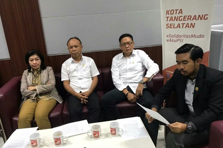 Fraksi Partai Solidaritas Indonesia (PSI) DPRD Kota Tangerang Selatan menyoroti dinamika yang berlangsung dalam Rancangan Anggaran Pendapatan dan Belanja Daerah (RAPBD). Salah satunya penyewaan sejumlah barang yang diajukan oleh dinas di Tangerang Selatan dalam Rencana Kerja Anggaran (RKA) APBD 2020. 
