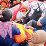 Pendarahan Saat Terjebak Rob di Semarang, Seorang Ibu Hamil Dievakuasi