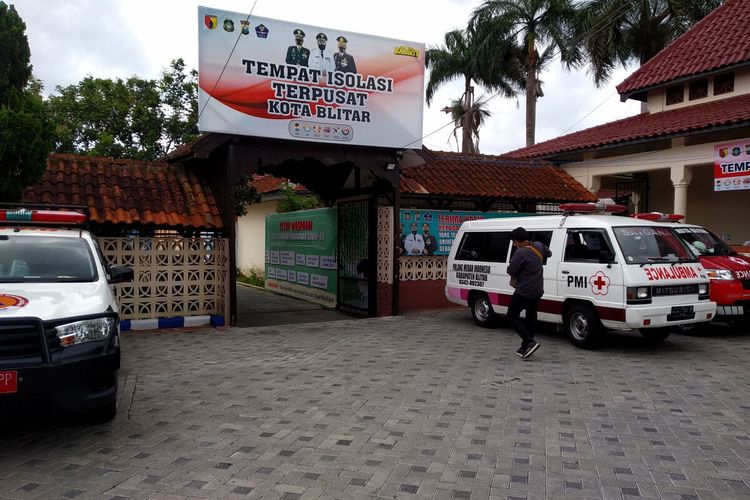 Tempat isolasi terpusat Kota Blitar yang menempati gedung kampus PGSD di Jalan Ir Soekarno, Senin (4/10/2021)