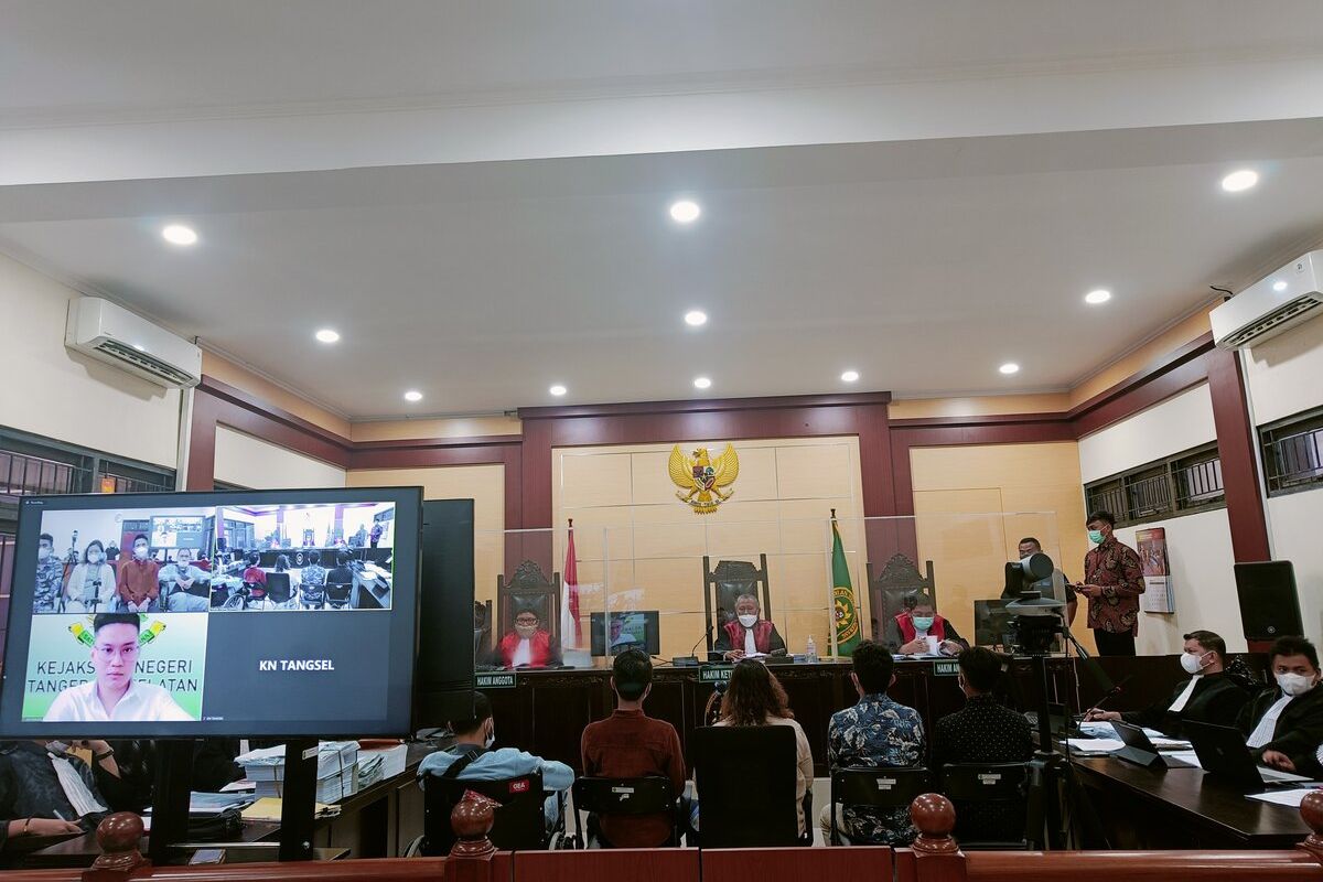 Pengadilan Negeri (PN) Tangerang kembali menggelar sidang kasus investasi bodong binary option Binomo yang menjerat terdakwa Indra Kesuma alias Indra Kenz pada hari ini, Kamis (1/9/2022).