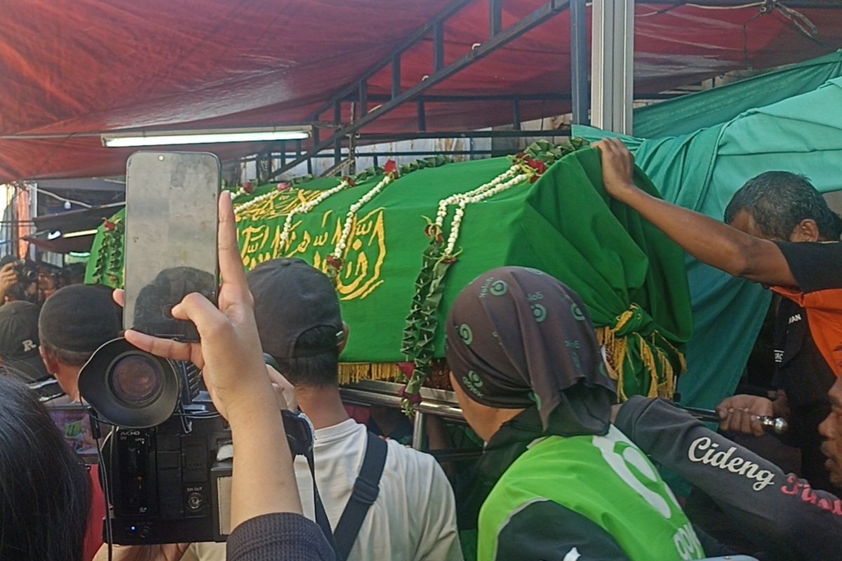 Jenazah Affan Kurniawan (21) akan dimakamkan pagi ini
