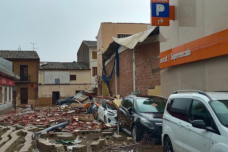 Kerusakan akibat badai dan banjir di Spanyol