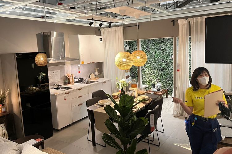 Salah satu scene rumah yang didekorasi sesuai dengan tema dari enam aspek sumber daya alam yang dianggap paling penting menurut IKEA Indonesia 