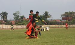 Membina Sepak Bola Purwakarta, dari Mengaji sampai Ternak Domba