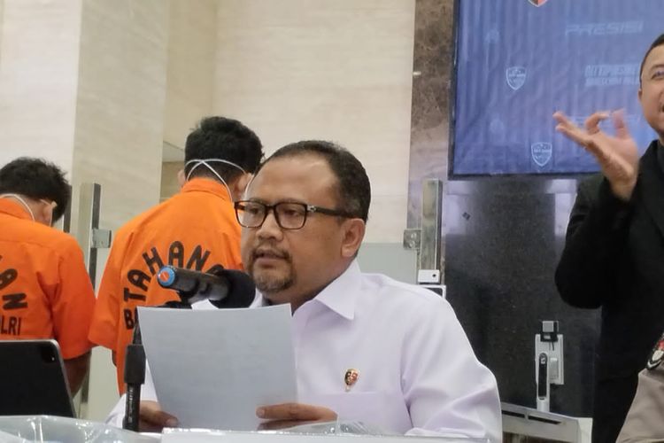 Direktur Tindak Pidana Siber (Dirtipidsiber) Bareskrim Brigjen Adi Vivid Agustiadi Bachtiar di Mabes Polri, Jakarta, Senin (27/3/2023).