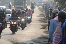 Mitos di Balik Tradisi Menyapu Koin di Jembatan Sewo Indramayu