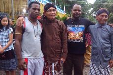 Mahasiswa Papua Gelar Ritual Bakar Batu di Kaki Gunung Merapi