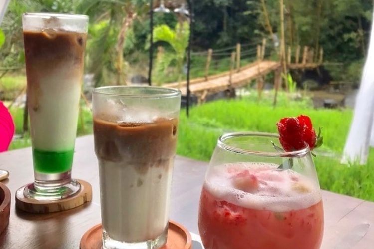 Minuman unggulan Kopi Tepian Sentul