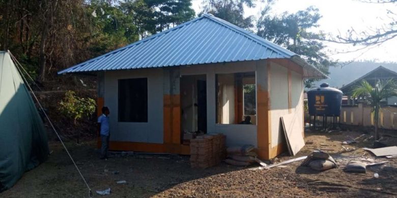 Pembangunan mushola Polsek Pemenang di Kecamatan Pemenang, Lombok Utara. Pembangunan mushola ini menggunakan teknologi Risha.