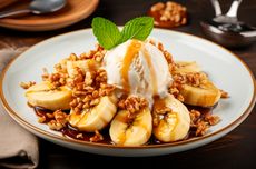 Resep Pisang Saus Karamel, Sajikan dengan Es Krim